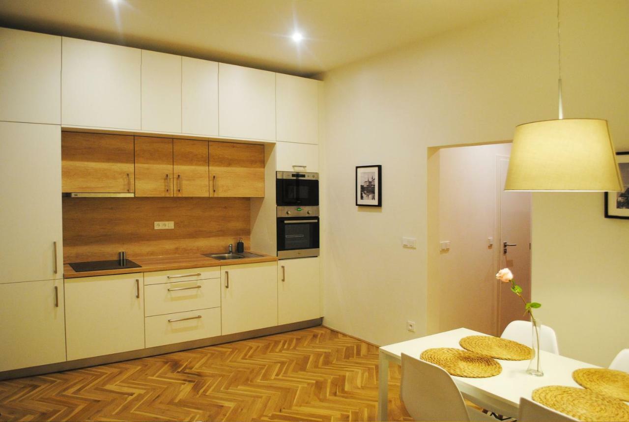 Apartments Centre In Style Olomouc Dış mekan fotoğraf